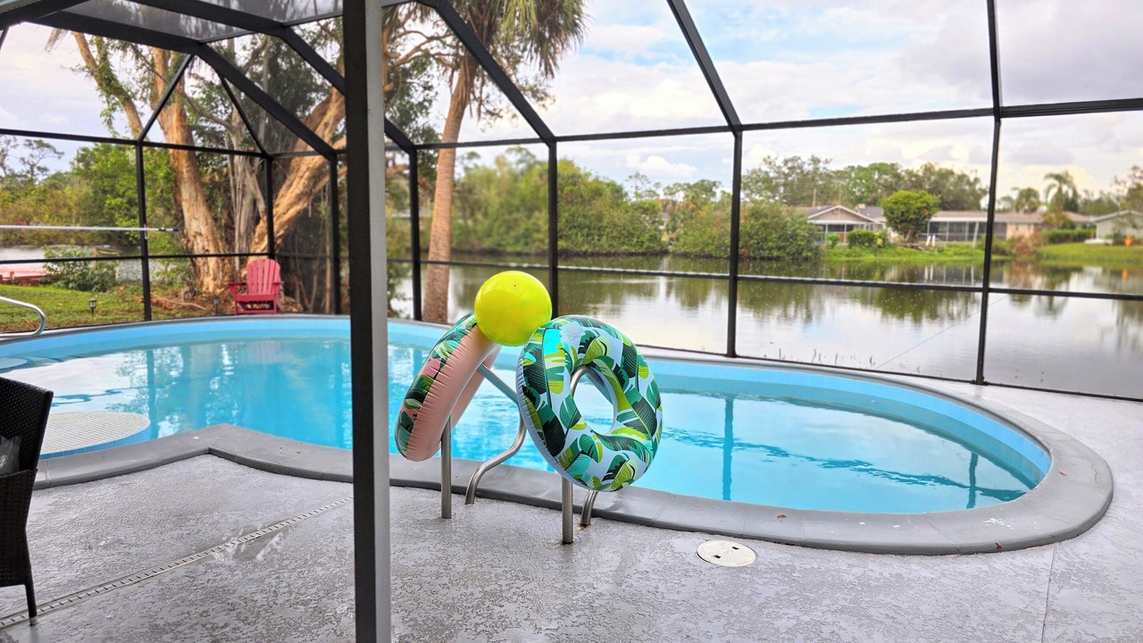 Photo of Outdoor in Gulf Gate Estates
