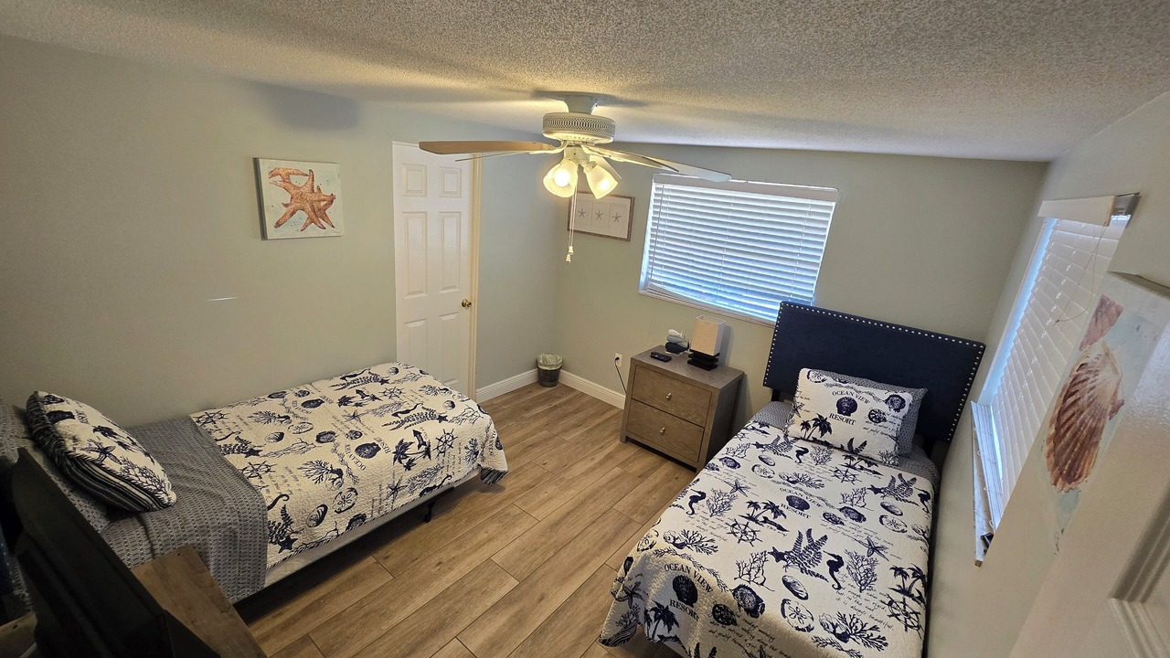 Photo of Bedroom in Gulf Gate Estates