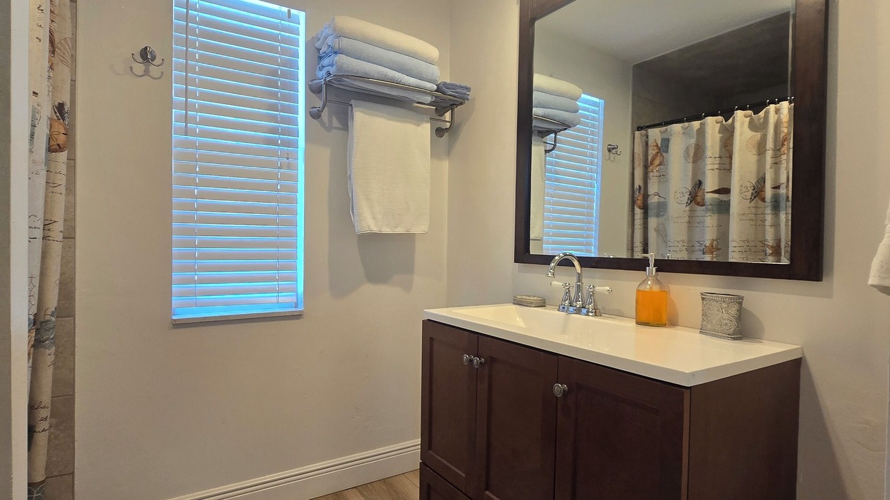 Photo of Bathroom in Gulf Gate Estates