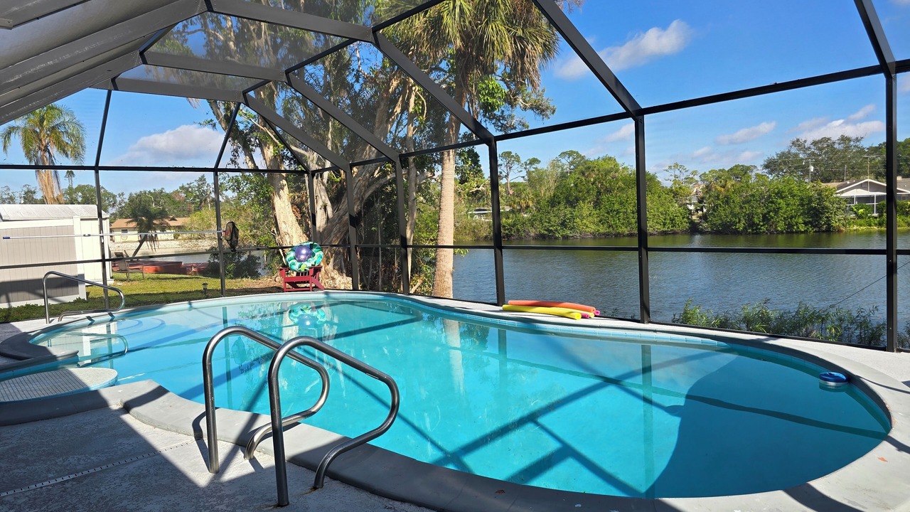Photo of Outdoor in Gulf Gate Estates