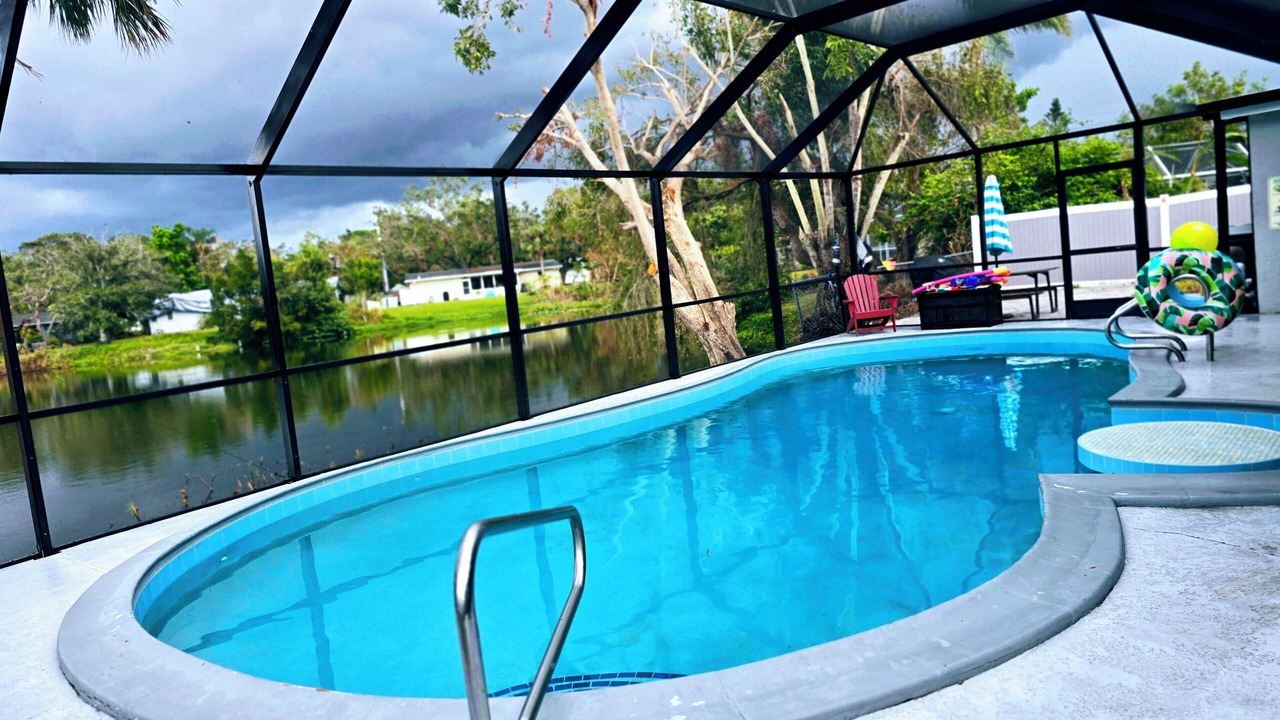 Photo of Outdoor in Gulf Gate Estates