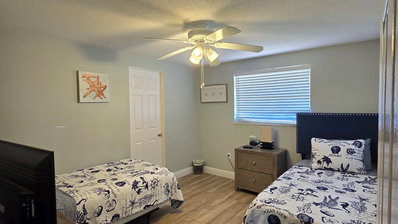 Photo of Bedroom in Gulf Gate Estates