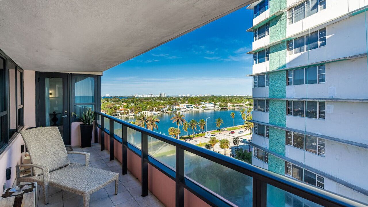 Photo of Outdoor in Mid Beach