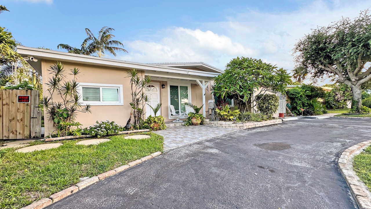 Photo of Outdoor in Lantana