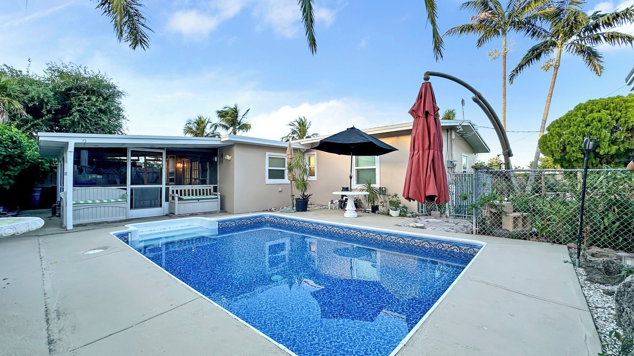 Photo of Outdoor in Lantana