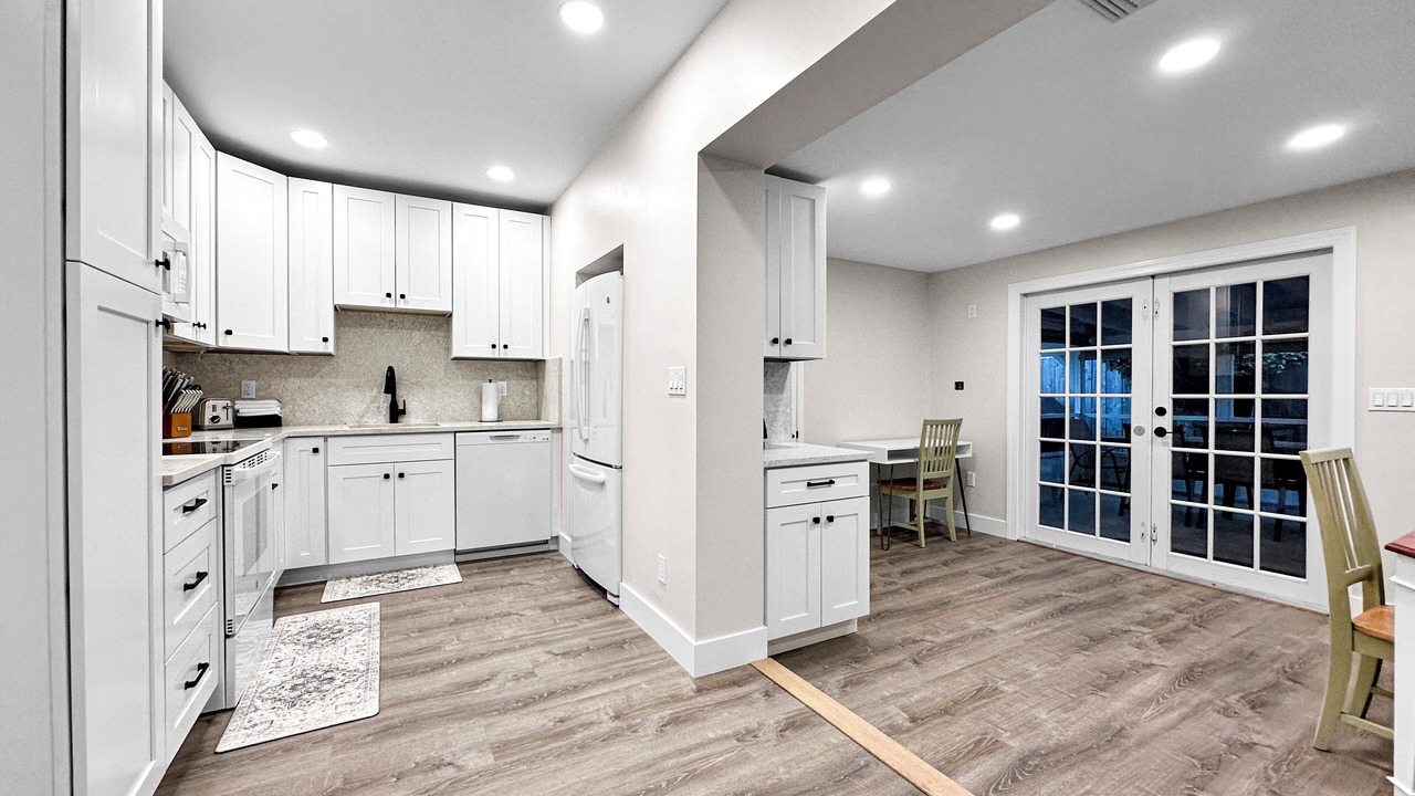 Photo of Kitchen in Lantana