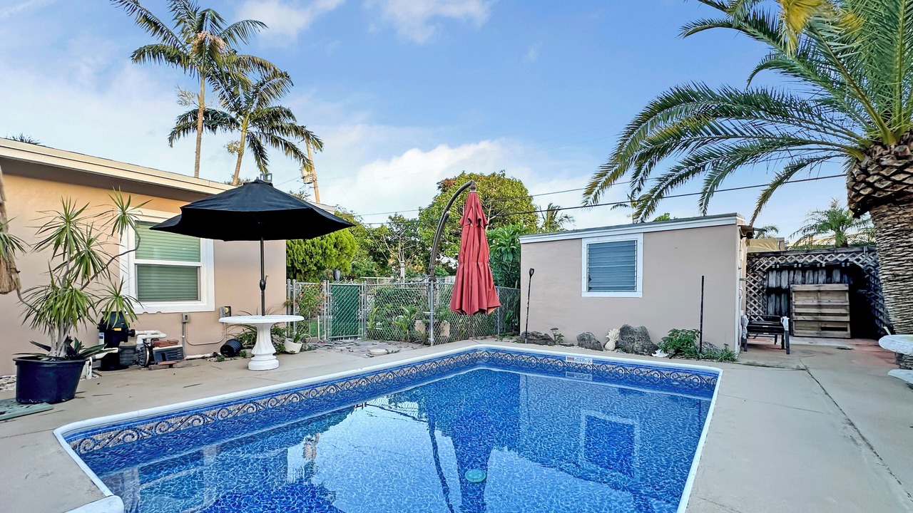 Photo of Outdoor in Lantana