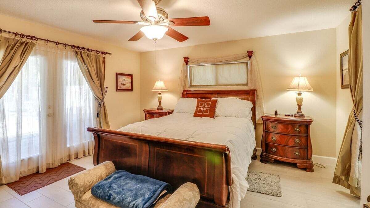 Photo of Bedroom in Historic District