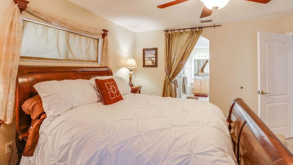 Photo of Bedroom in Historic District