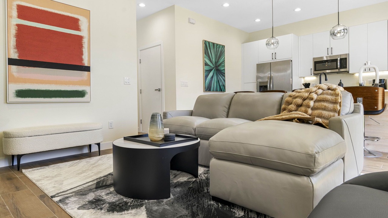 Photo of Livingroom in Pinecrest West Park
