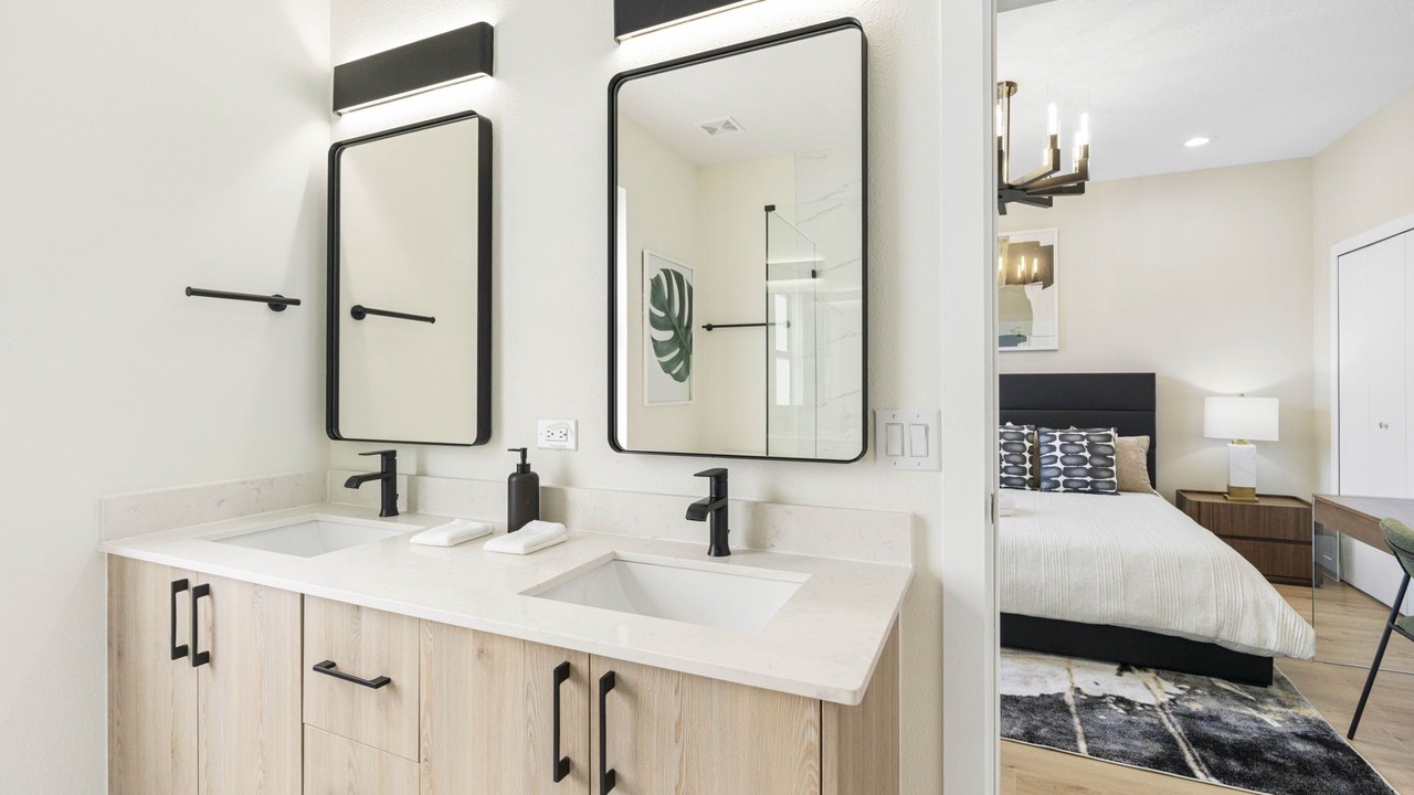Photo of Bedroom in Pinecrest West Park