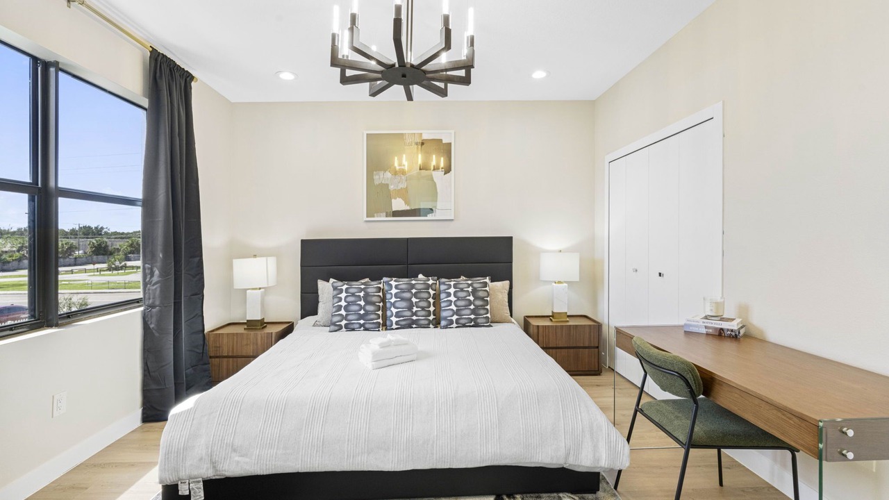 Photo of Bedroom in Pinecrest West Park
