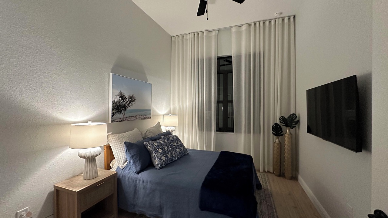 Photo of Bedroom in Pine Valley