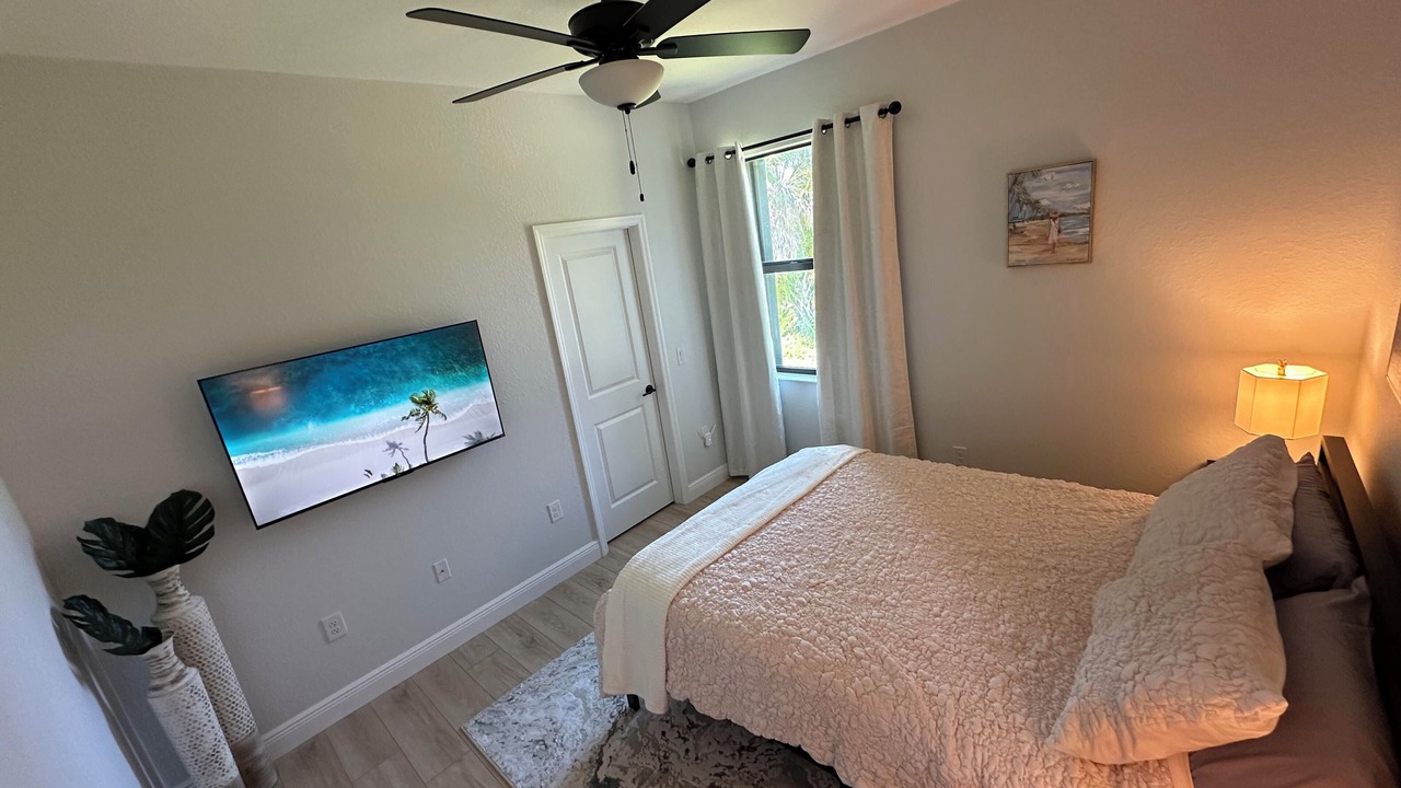 Photo of Bedroom in Pine Valley