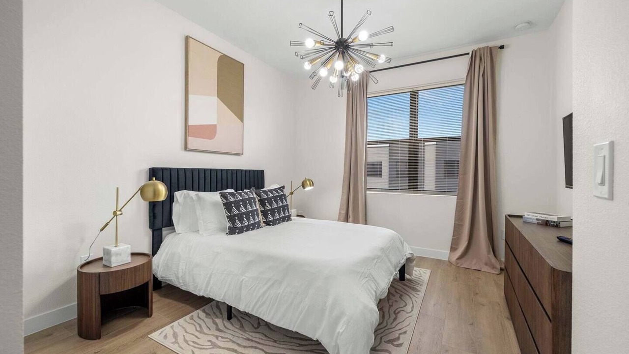 Photo of Bedroom in Pinecrest West Park
