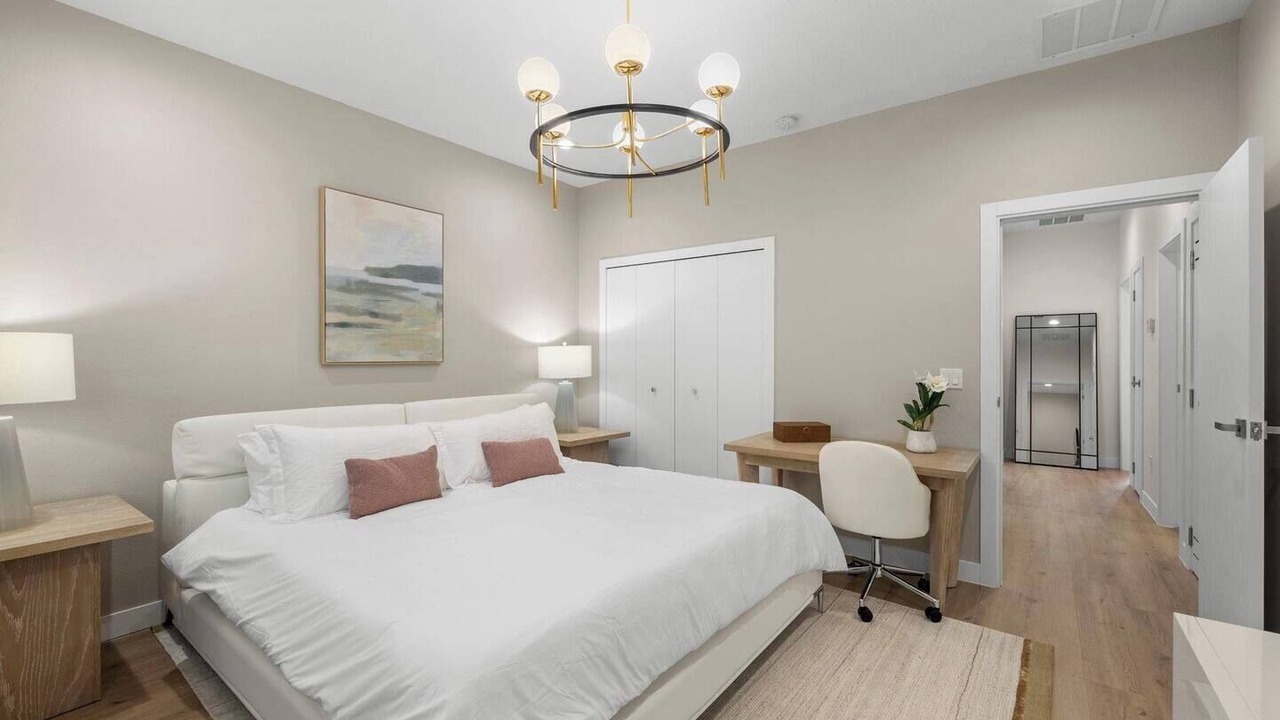 Photo of Bedroom in Pinecrest West Park