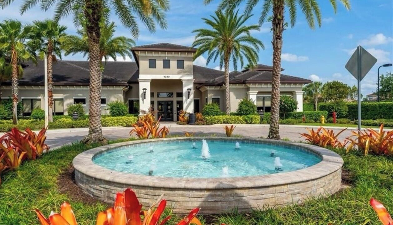 Photo of Outdoor in Naples