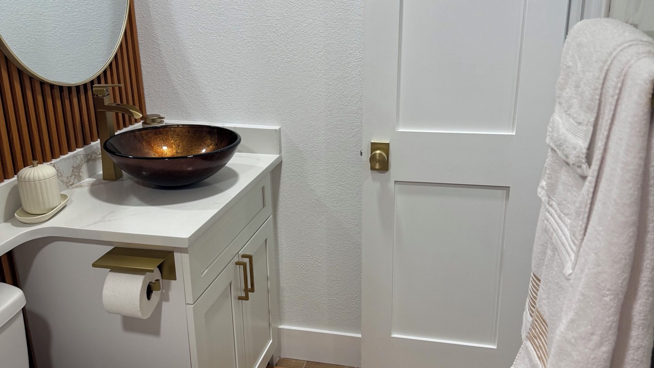 Photo of Bathroom in Lake Magdalene