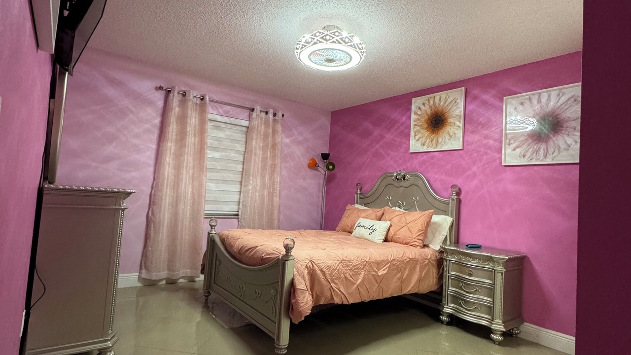 Photo of Bedroom in Seffner Community Alliance