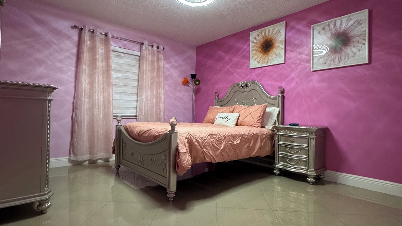 Photo of Bedroom in Seffner Community Alliance