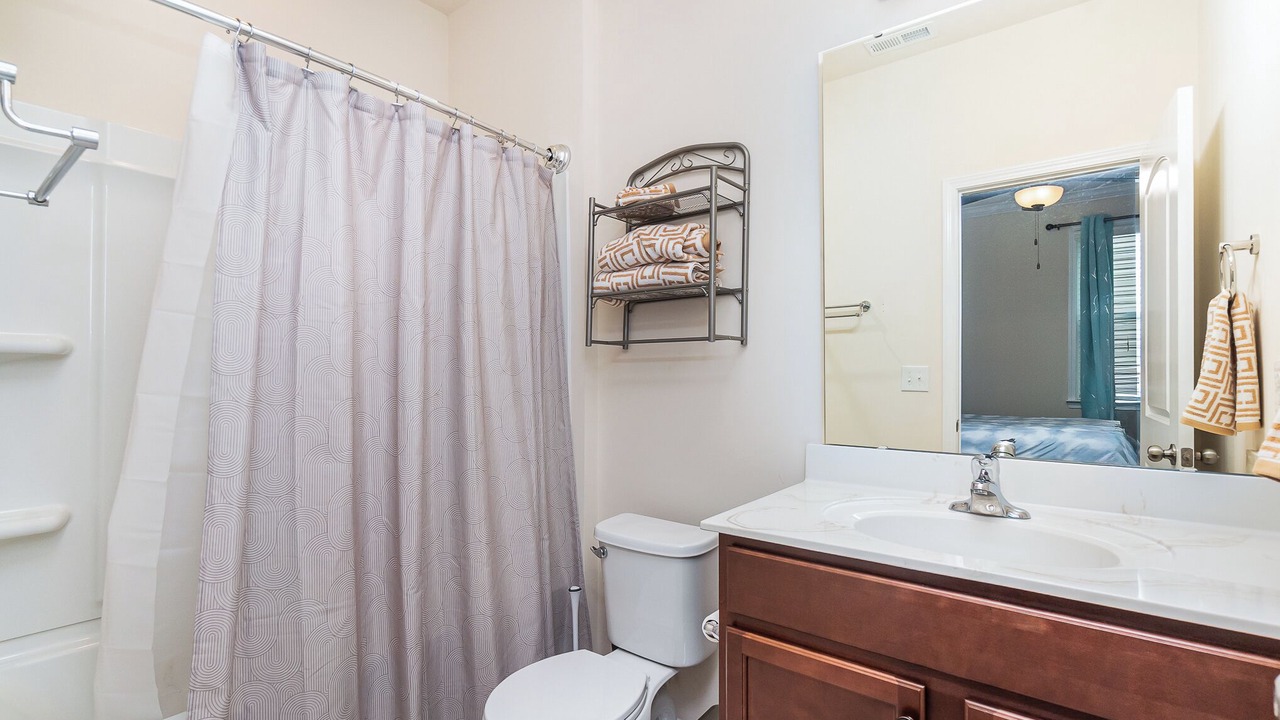 Photo of Bathroom in Bowling Green