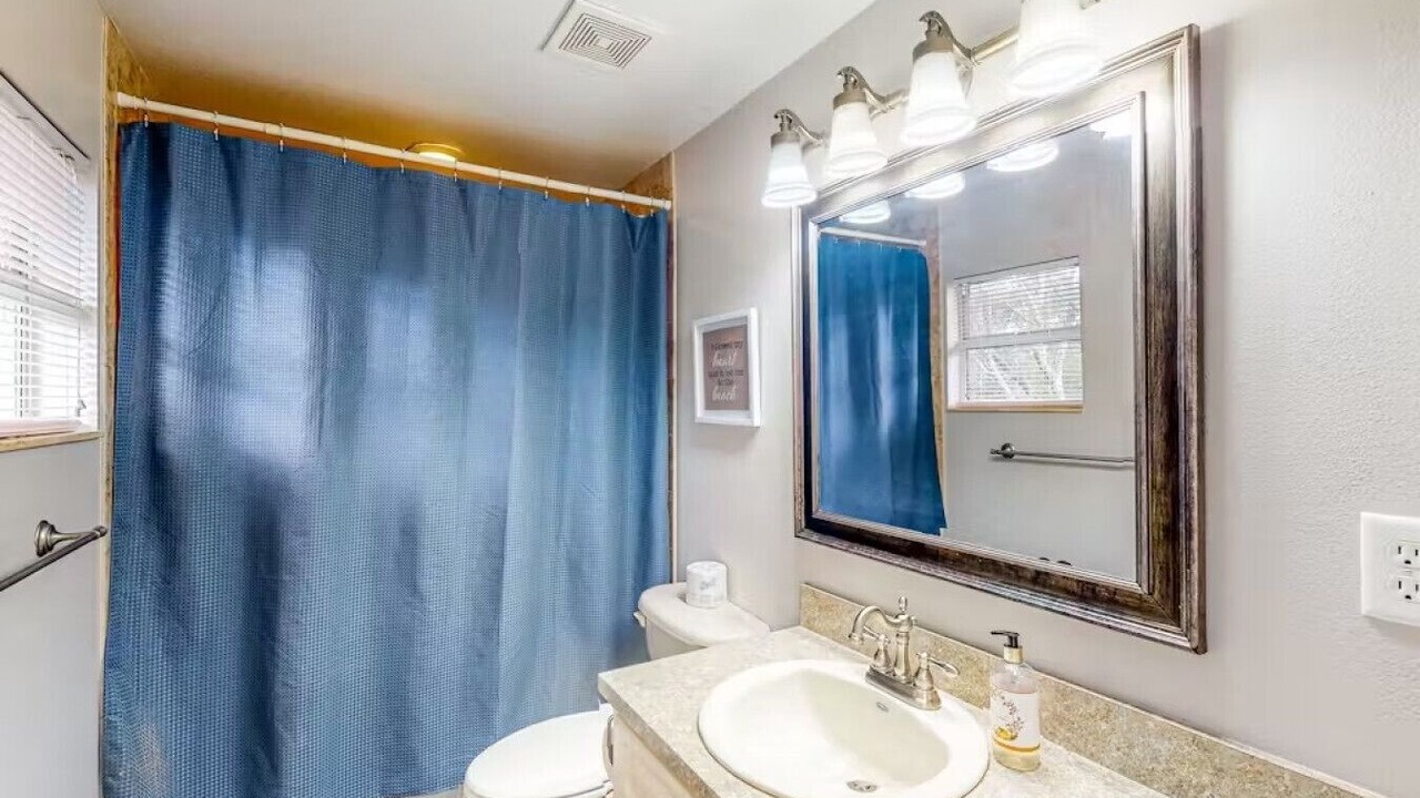 Photo of Bathroom in Plant City