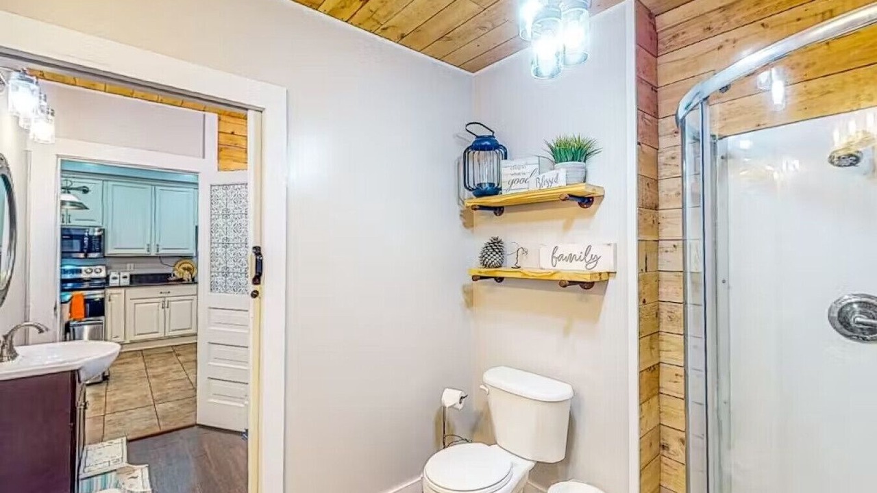 Photo of Bathroom in Plant City