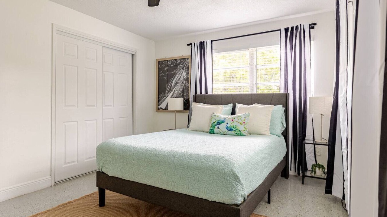 Photo of Bedroom in Riverside Park