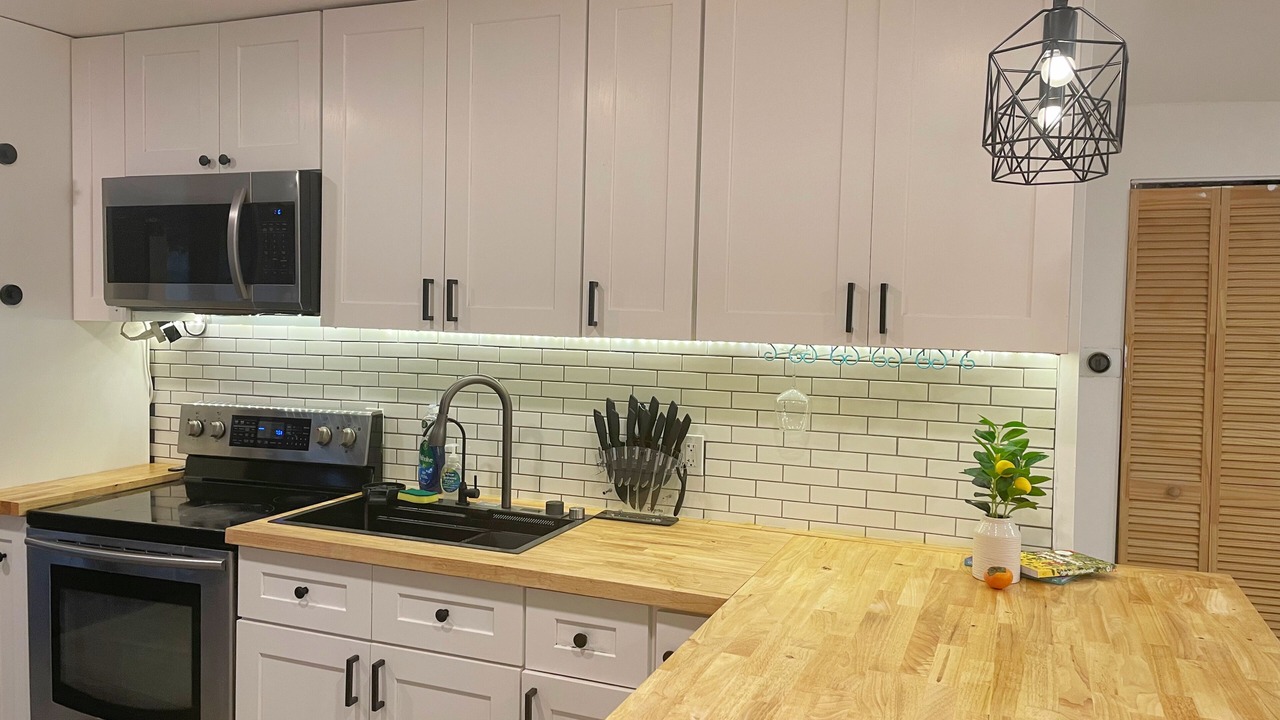 Photo of Kitchen in Survey Creek