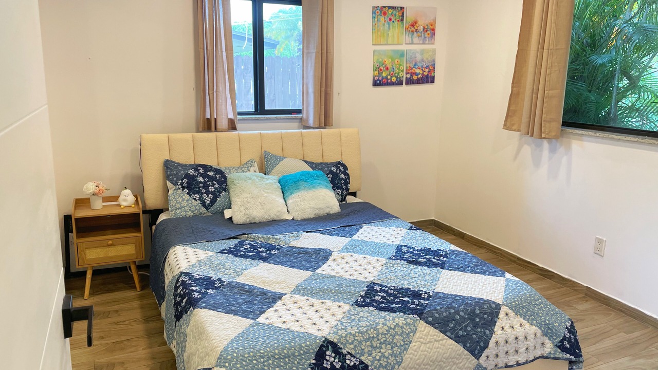 Photo of Bedroom in Survey Creek