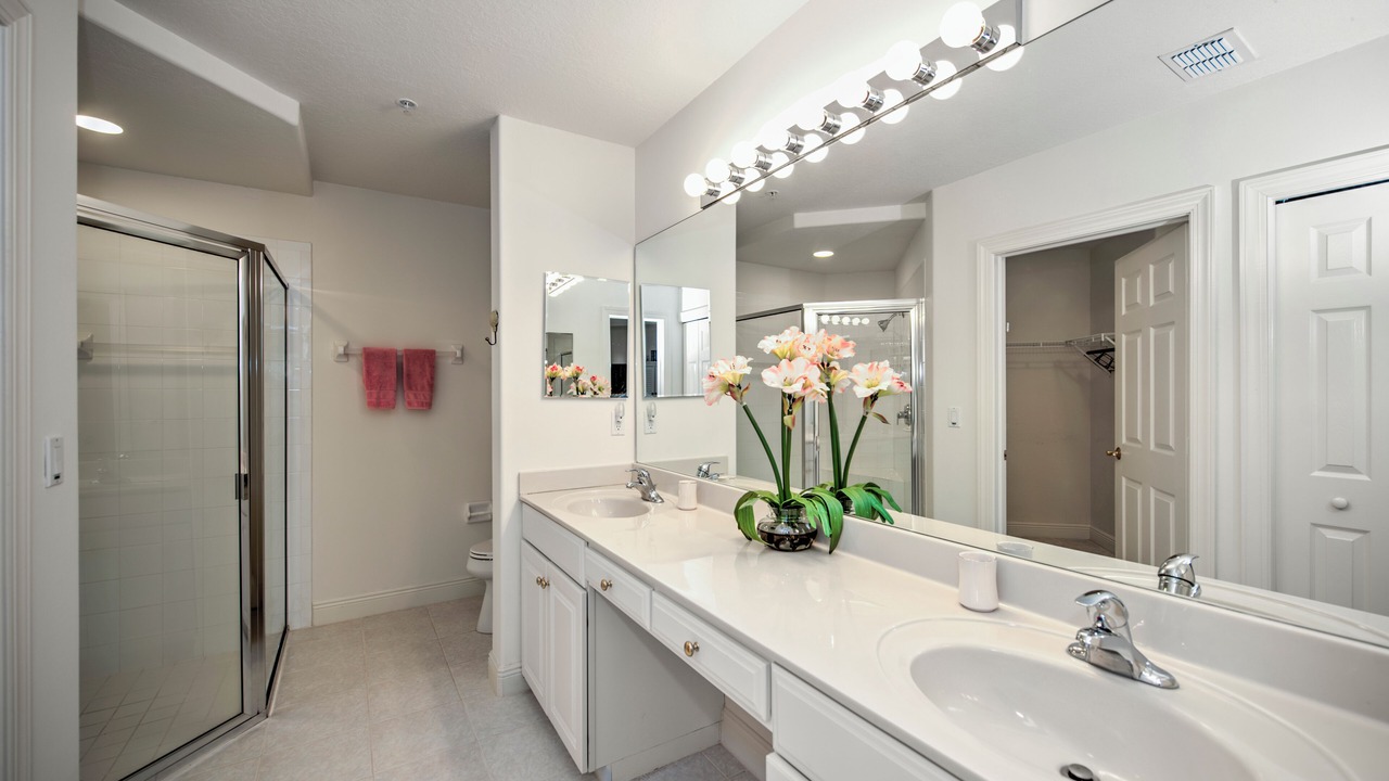 Photo of Bathroom in Whisper Trace