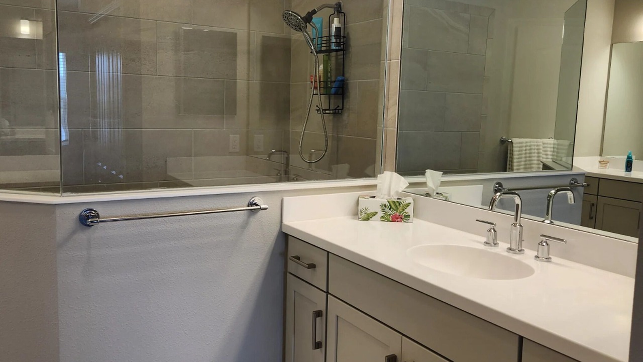 Photo of Bathroom in Parrish