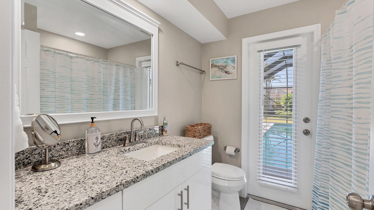 Photo of Bathroom in Caloosahatchee