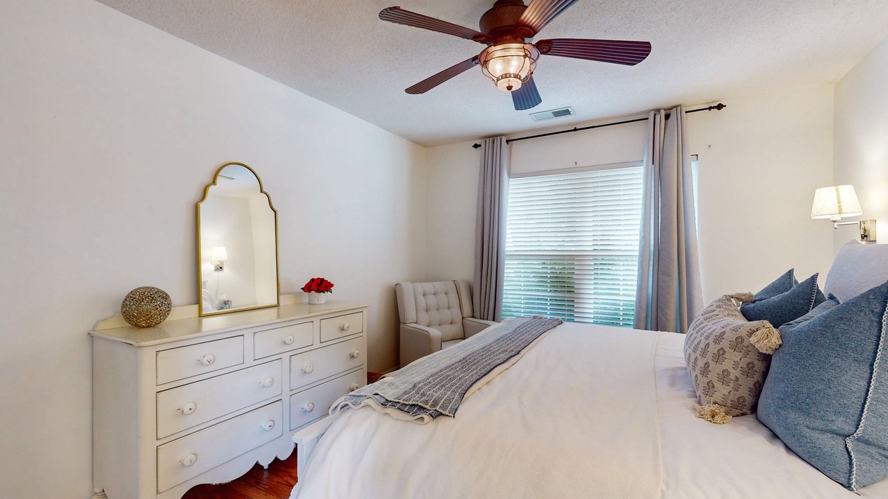 Photo of Bedroom in Palmetto Dunes