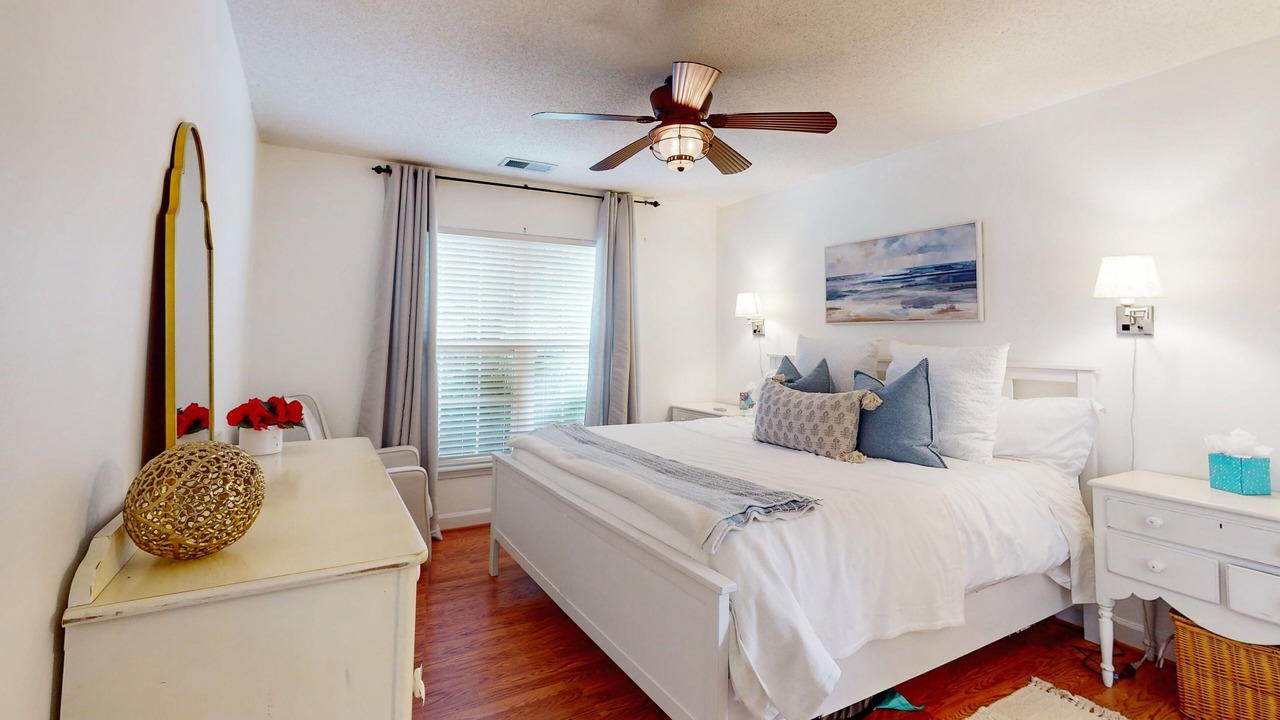 Photo of Bedroom in Palmetto Dunes