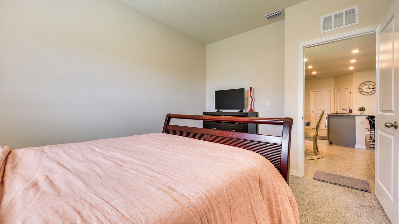 Photo of Bedroom in Newberry