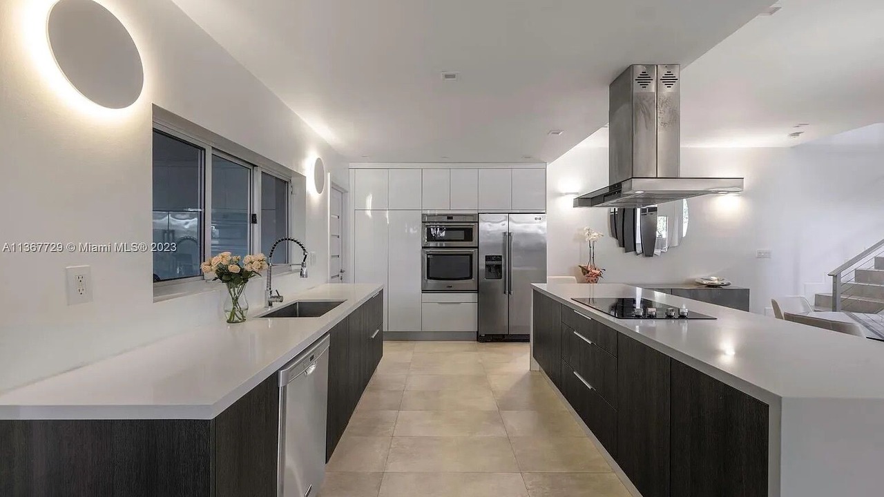 Photo of Kitchen in Southwest Coconut Grove
