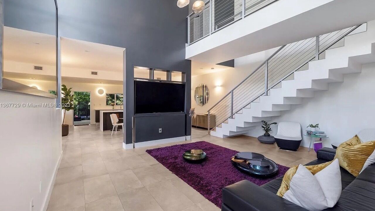 Photo of Livingroom in Southwest Coconut Grove