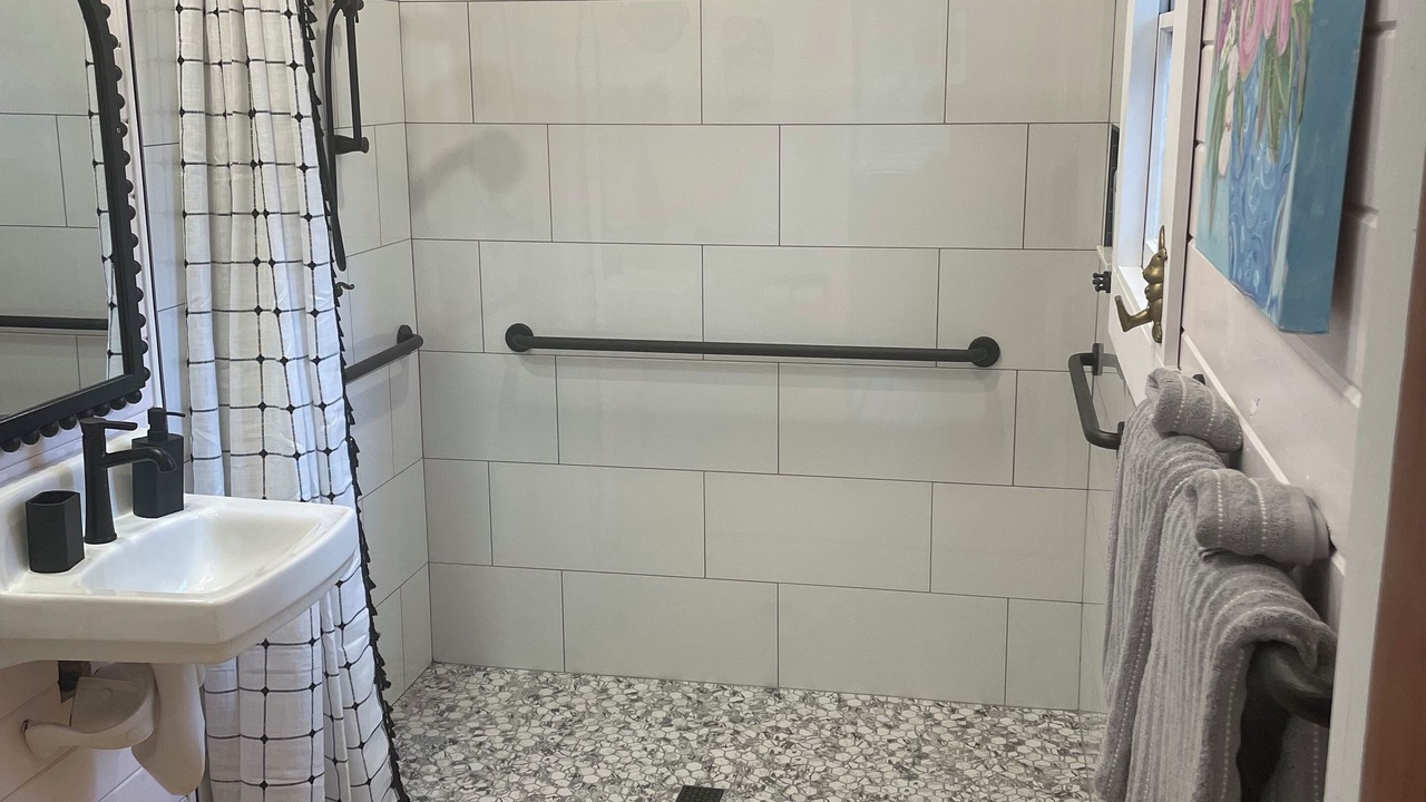 Photo of Bathroom in Monticello