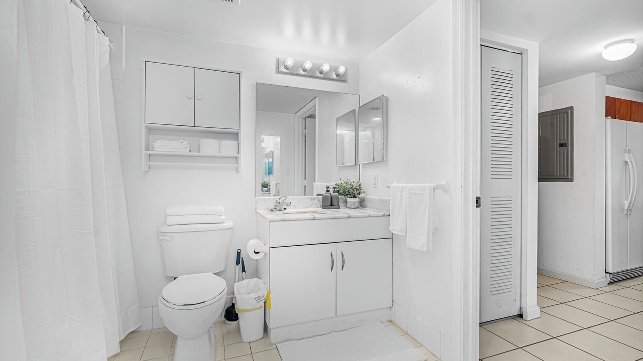 Photo of Bathroom in Brickell