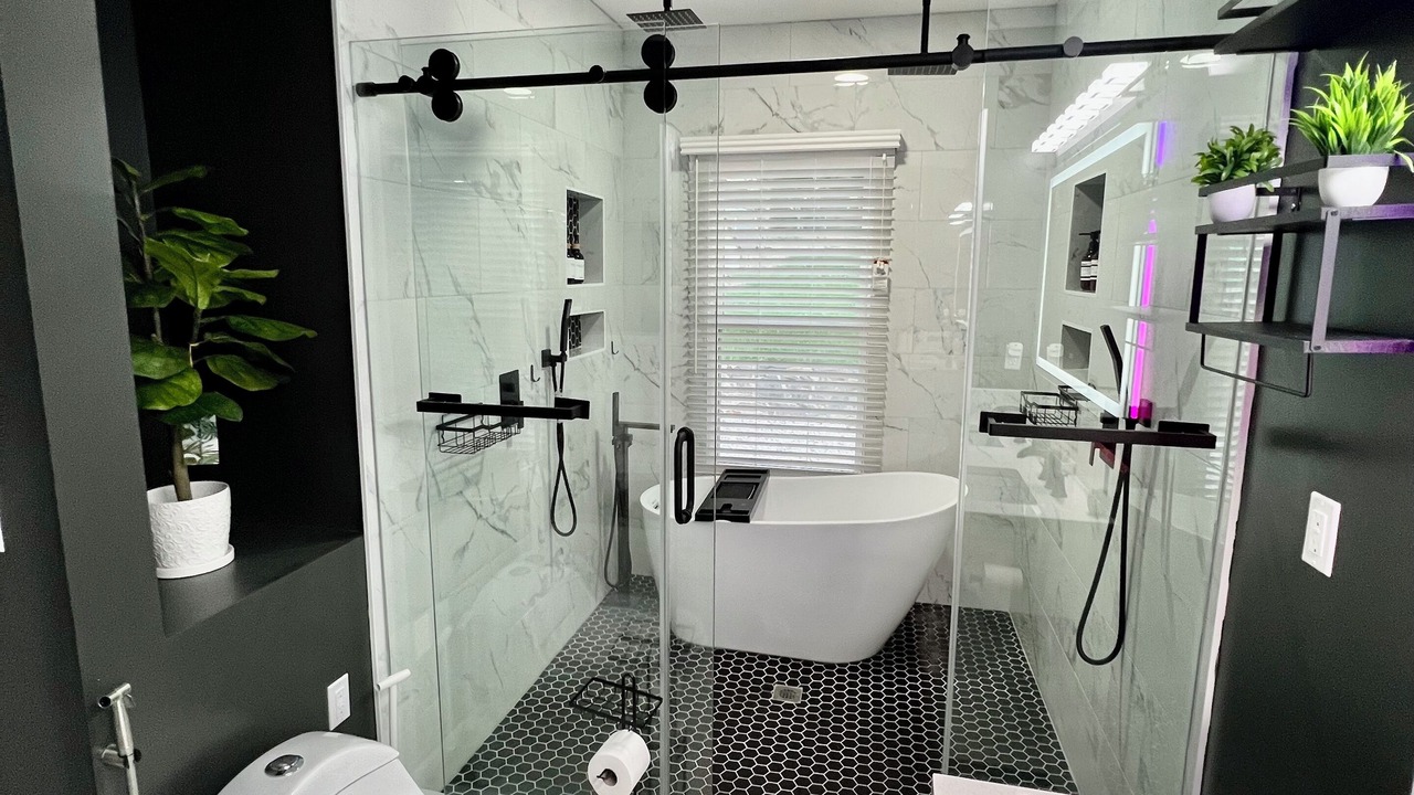 Photo of Bathroom in Sylvan Hills