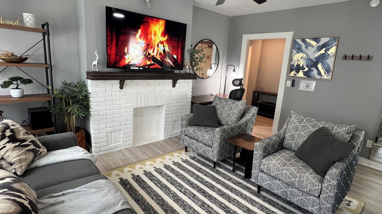 Photo of Livingroom in Sylvan Hills