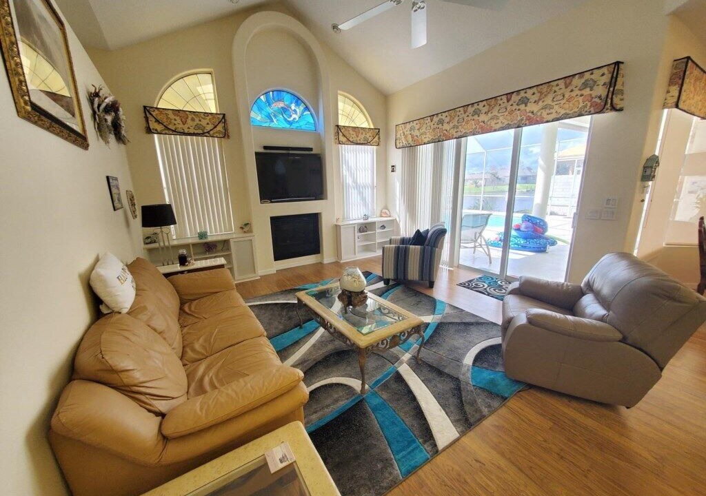 Photo of Livingroom in Palm Harbor