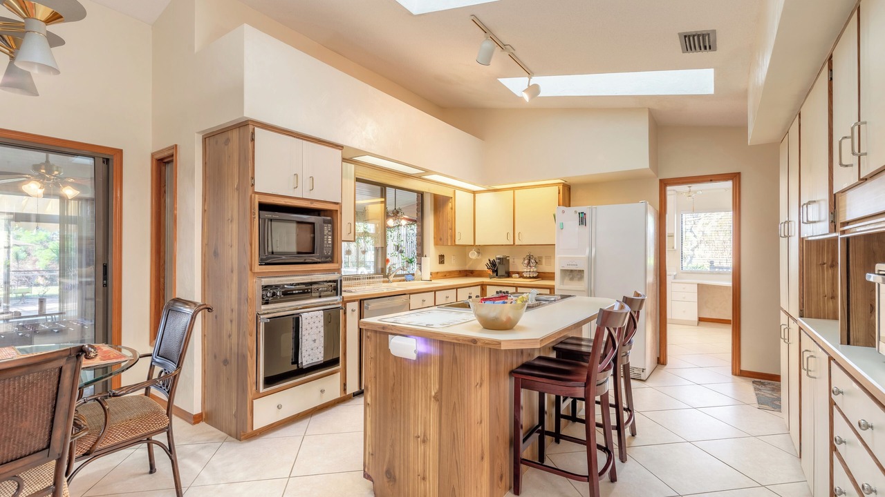 Photo of Kitchen in Samsula-Spruce Creek