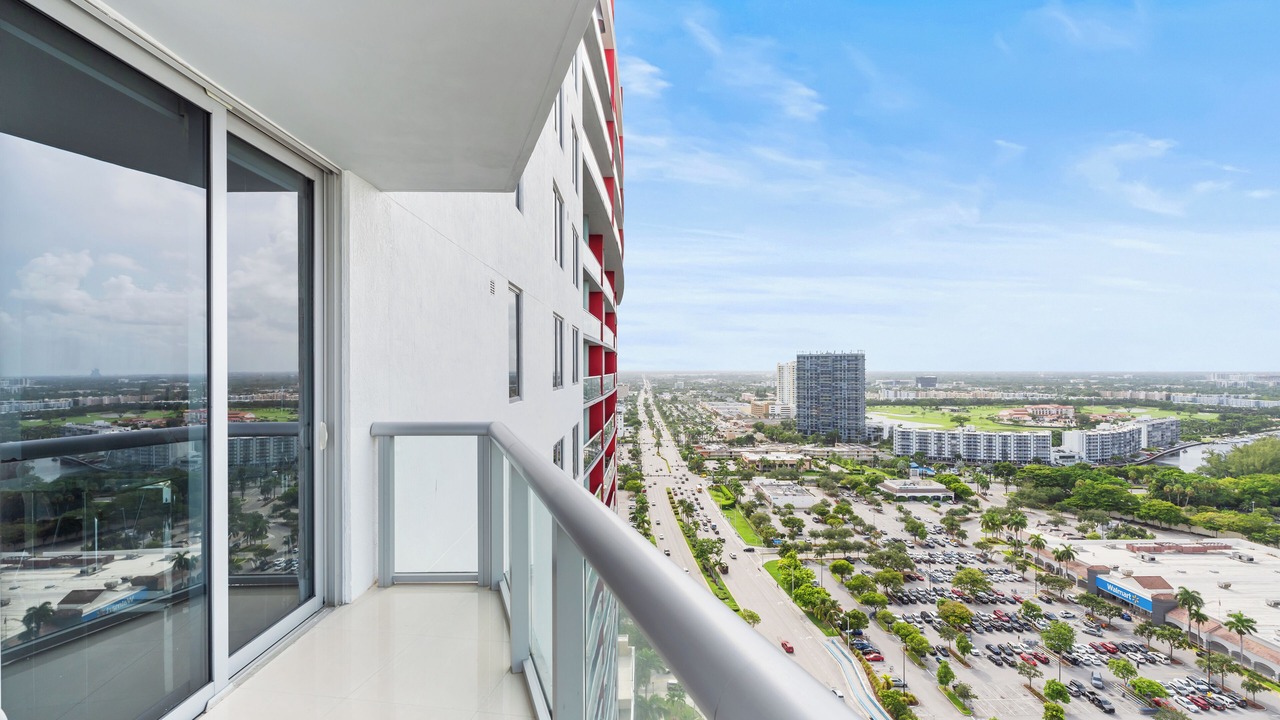 Photo of Outdoor in Hallandale Beach