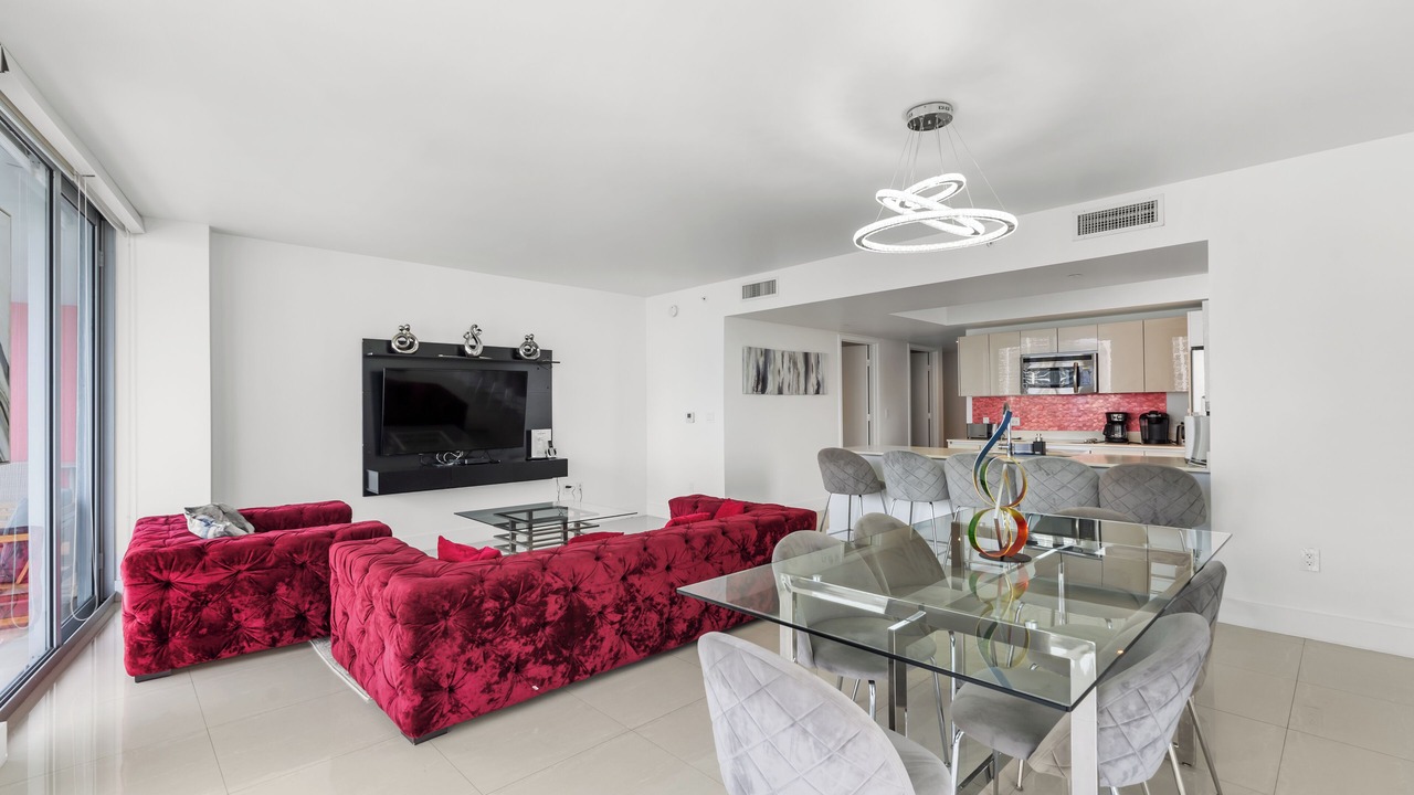 Photo of Livingroom in Hallandale Beach