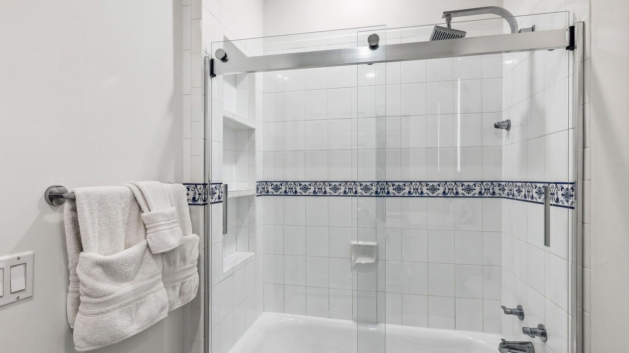 Photo of Bathroom in Birch Park Finger Streets
