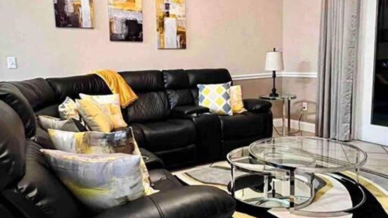 Photo of Livingroom in Thousand Oaks
