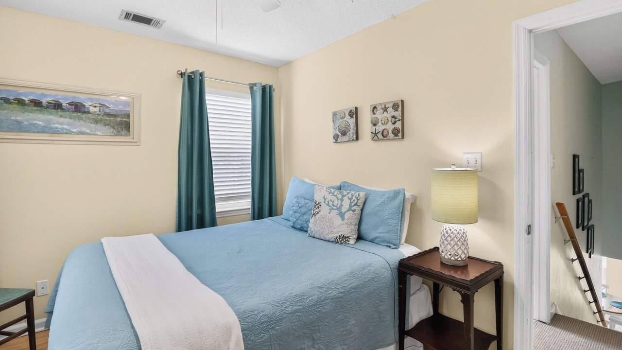 Photo of Bedroom in Tybee Island