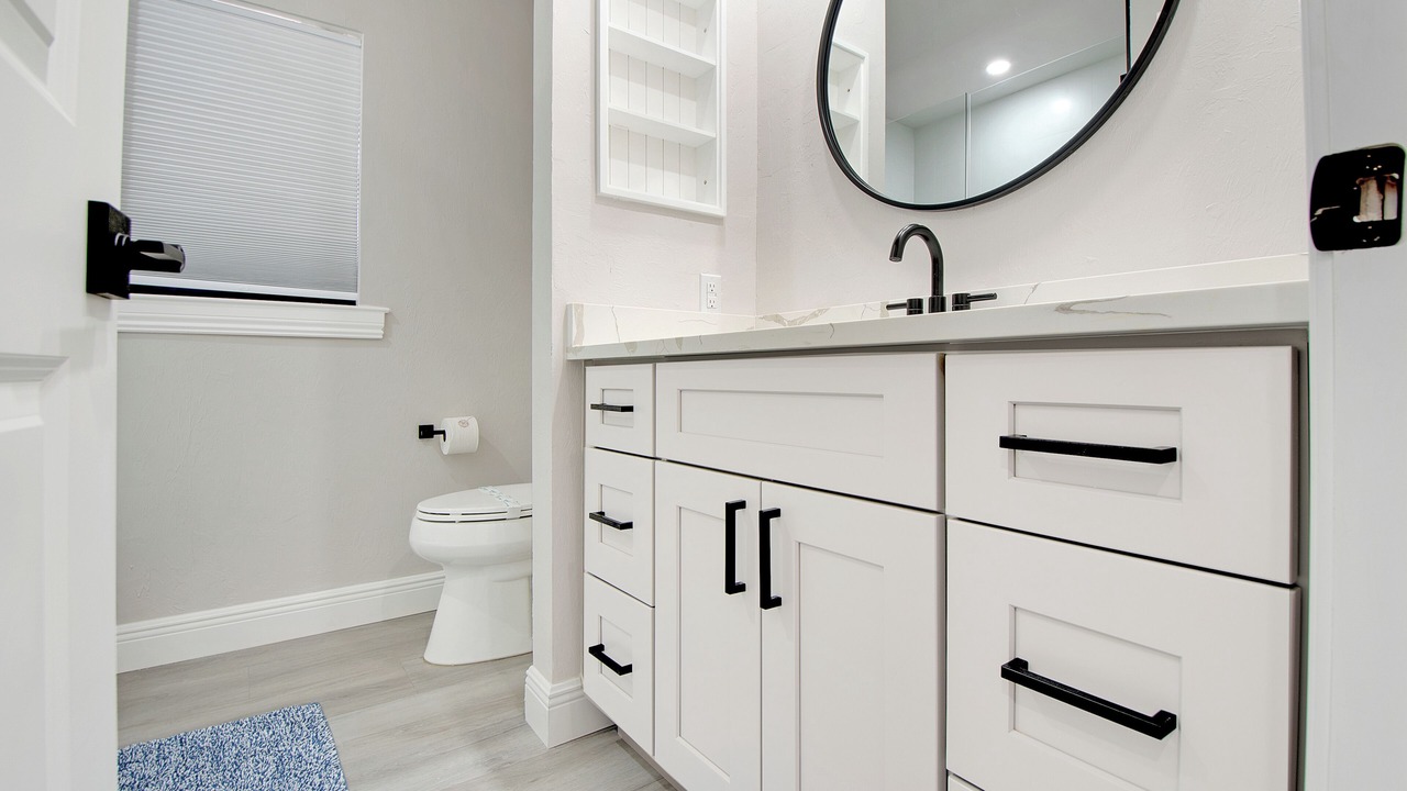 Photo of Bathroom in Isles of Capri